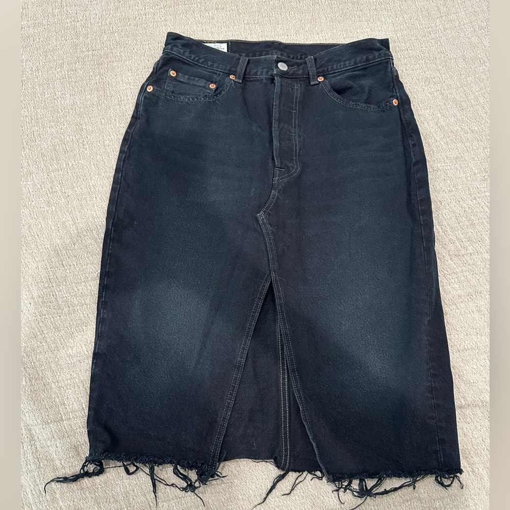 Levi's Dark Gray Denim skirt frayed hem